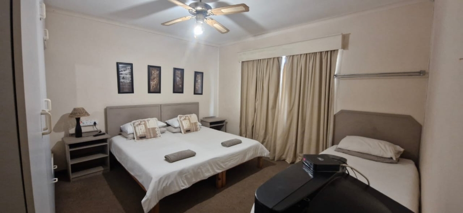 15 Bedroom Property for Sale in Porterville Western Cape